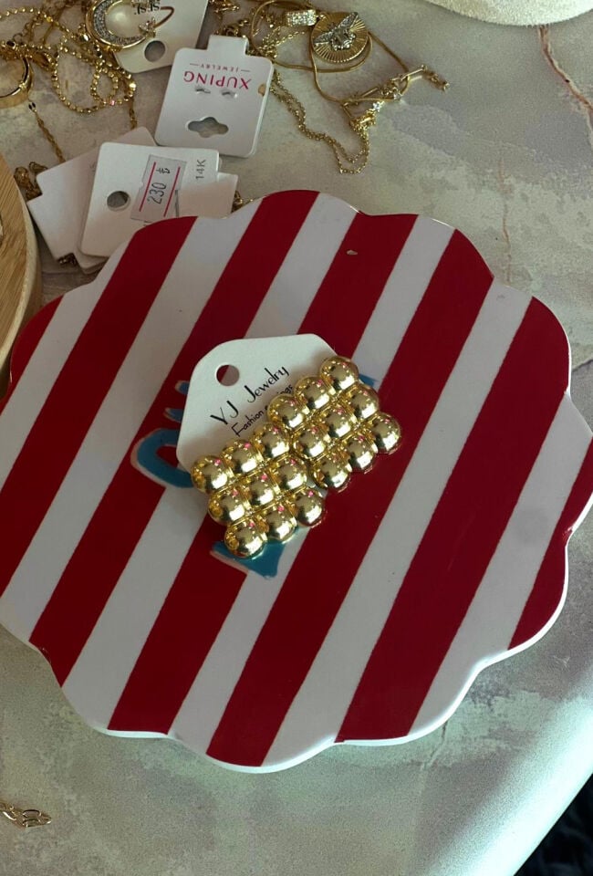 Topçuk kare gold küpe
